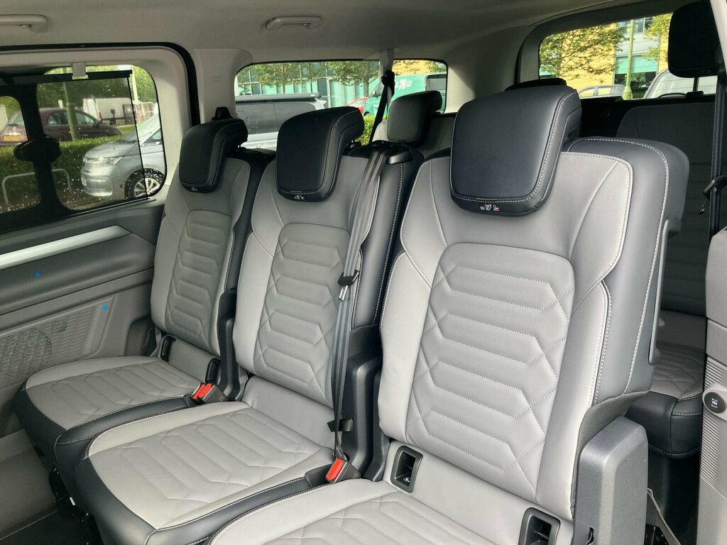 Volkswagen Transporter Shuttle 2.0 Tdi Style Minibus Double Cab L #24