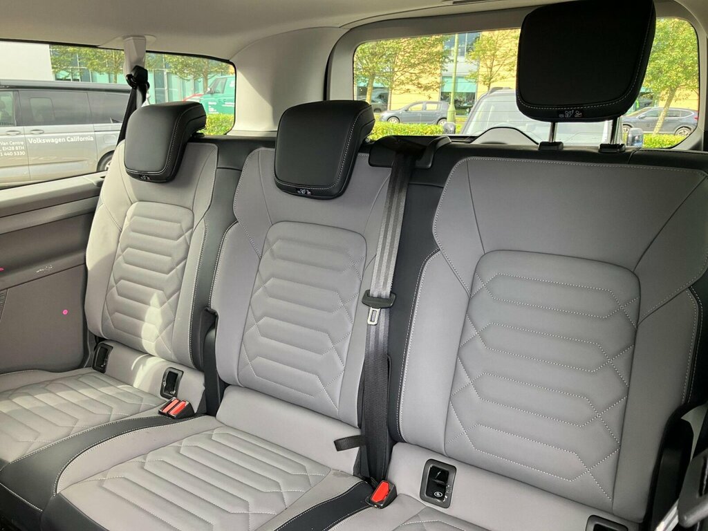 Volkswagen Transporter Shuttle 2.0 Tdi Style Minibus Double Cab L #26