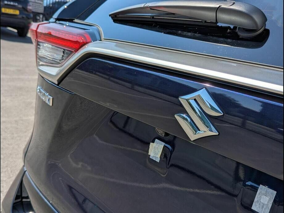 Suzuki Across 2.5 Phev E-four Cvt Silver #43