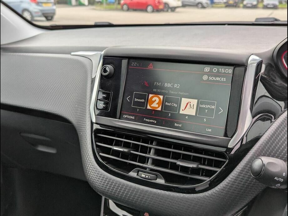 Peugeot 2008 Allure Black #19