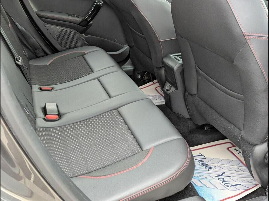 Peugeot 2008 Allure Black #29