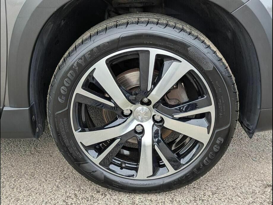 Peugeot 2008 Allure Black #11