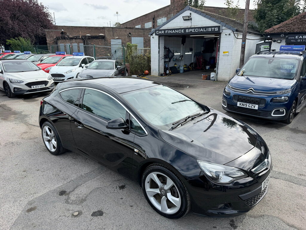 Vauxhall Astra GTC Coupe Red #38