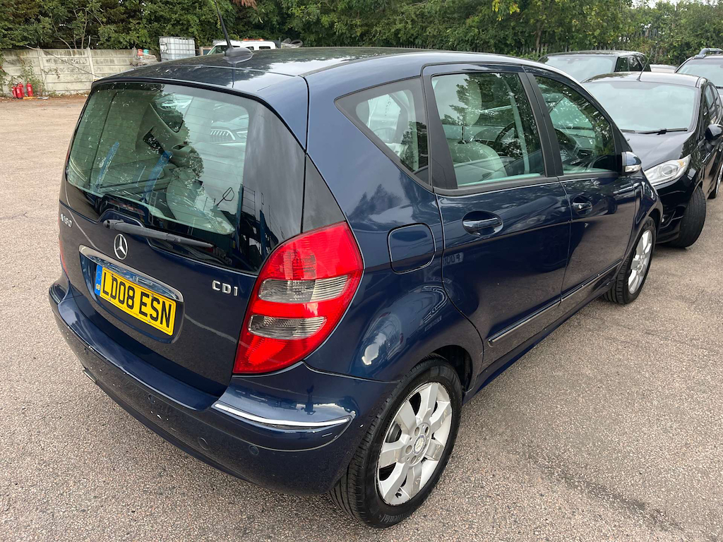 Mercedes-Benz A Class Elegance Se Gold #1