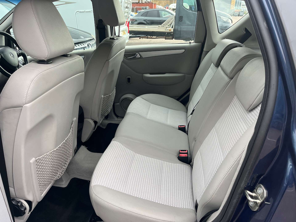 Mercedes-Benz A Class Elegance Se Gold #3
