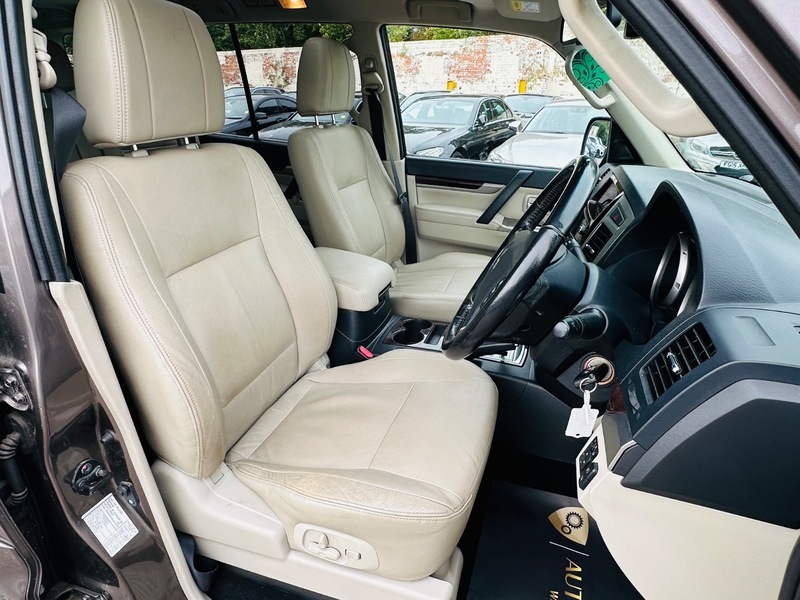 Mitsubishi Shogun Shogun Sg3 Di-d Lwb White #10