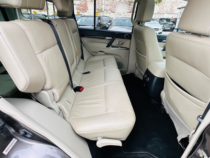 Mitsubishi Shogun Shogun Sg3 Di-d Lwb White #34