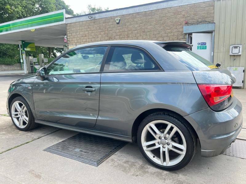 Audi A1 1.6 Tdi S Line Euro 5 Ss - 2013 63 WU63LHA Grey #5