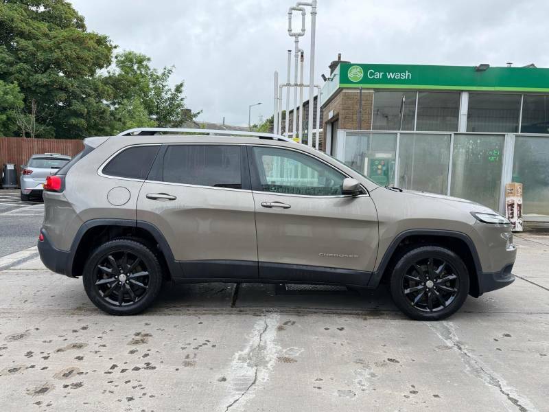 Jeep Cherokee Suv Black #24