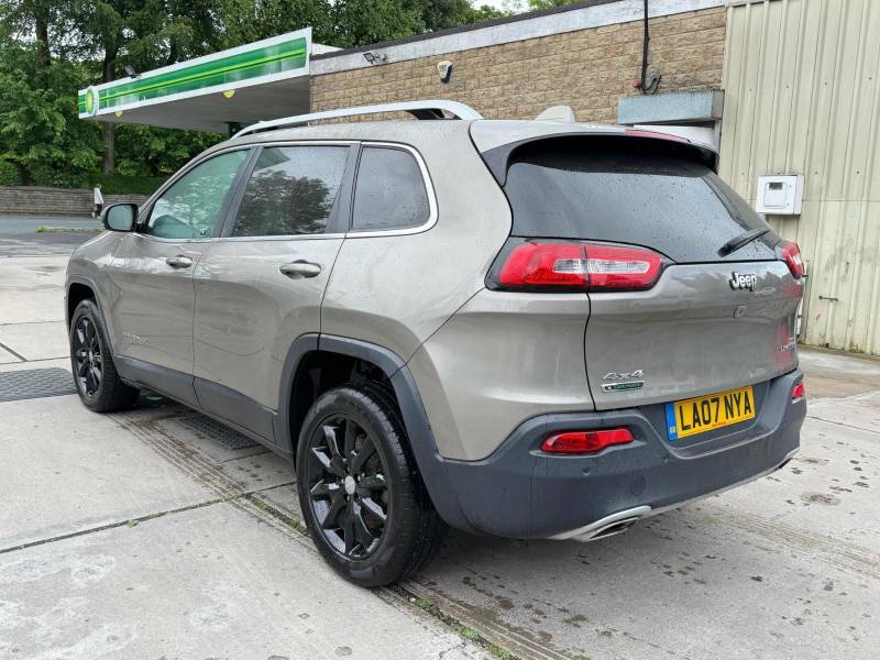 Jeep Cherokee Suv Black #23