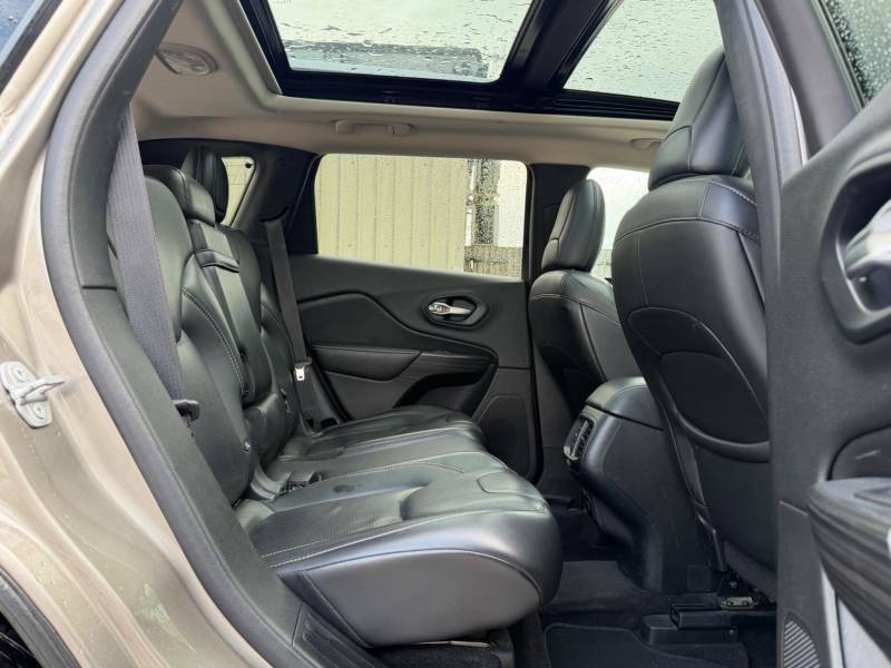 Jeep Cherokee Suv Black #9