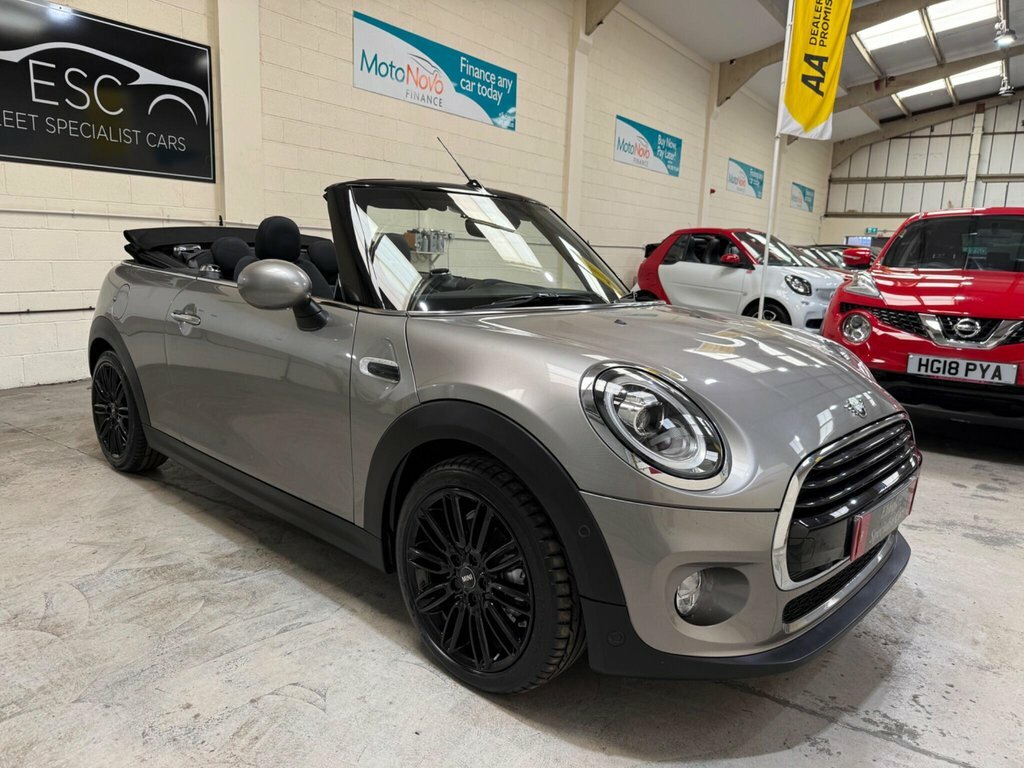 Mini Convertible 1.5L Cooper Silver