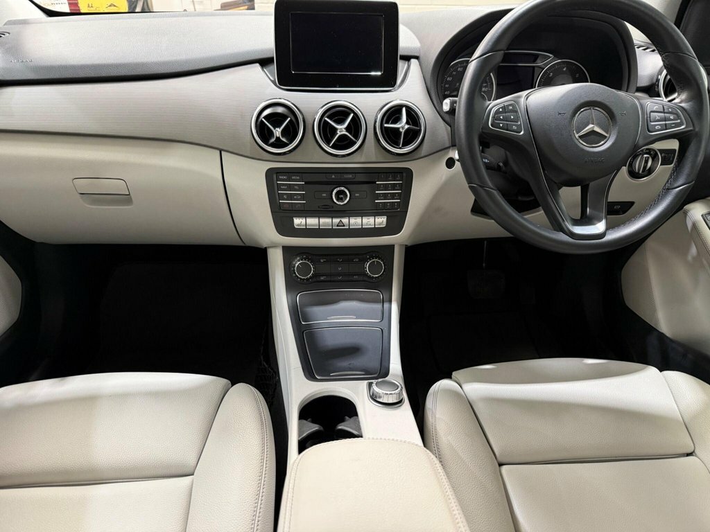 Mercedes-Benz B Class 2.1L Se Blue #2