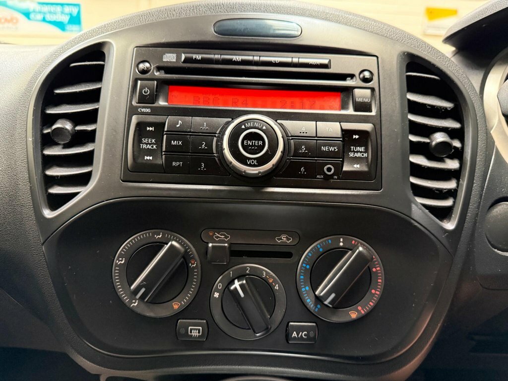 Nissan Juke 1.6L Visia Red #3