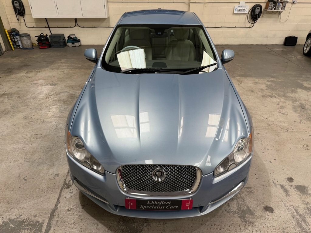 Jaguar XF V6 Premium Luxury Grey #43