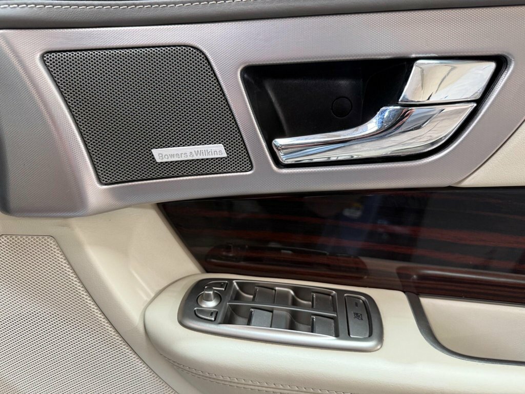 Jaguar XF 3L Portfolio Blue #6