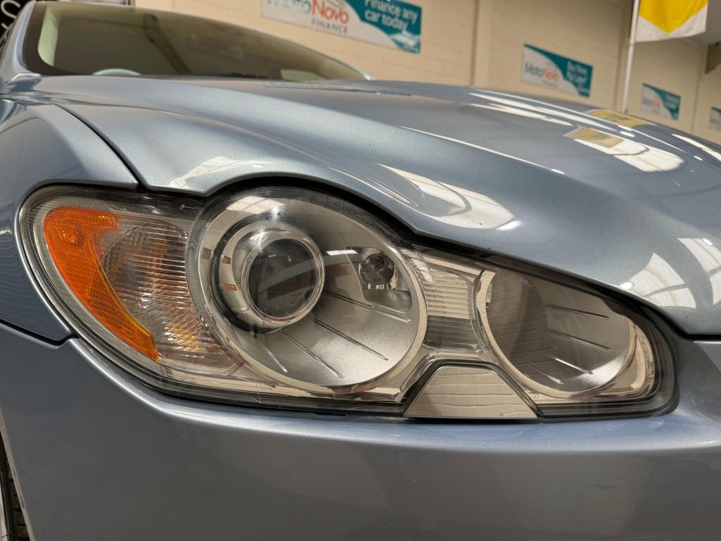 Jaguar XF V6 Premium Luxury Grey #27