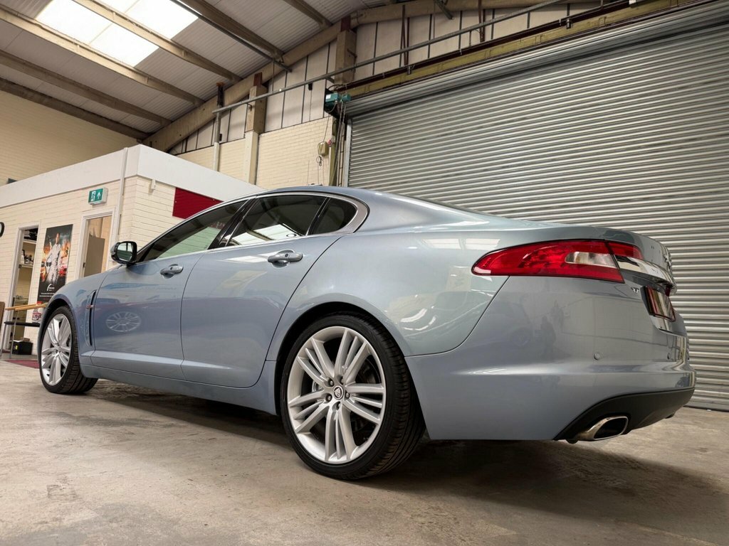 Jaguar XF V6 Premium Luxury Grey #40
