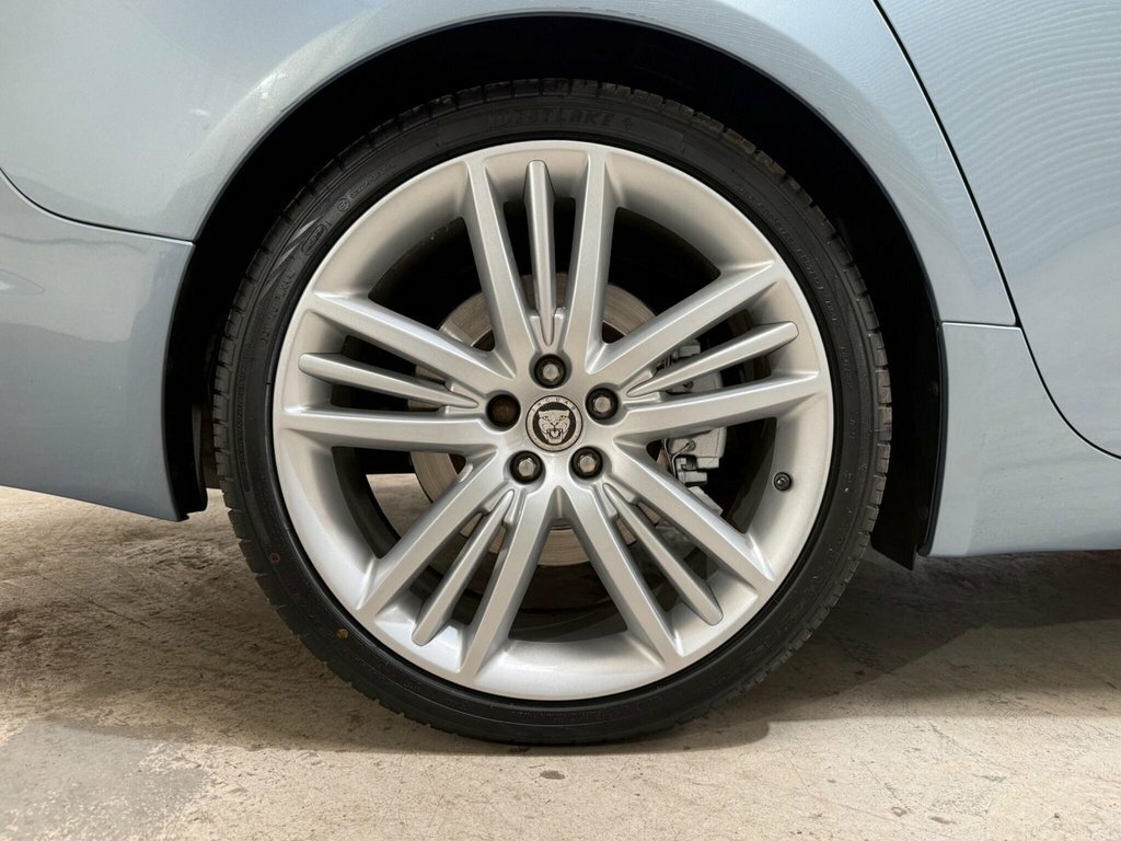 Jaguar XF V6 Premium Luxury Grey #33
