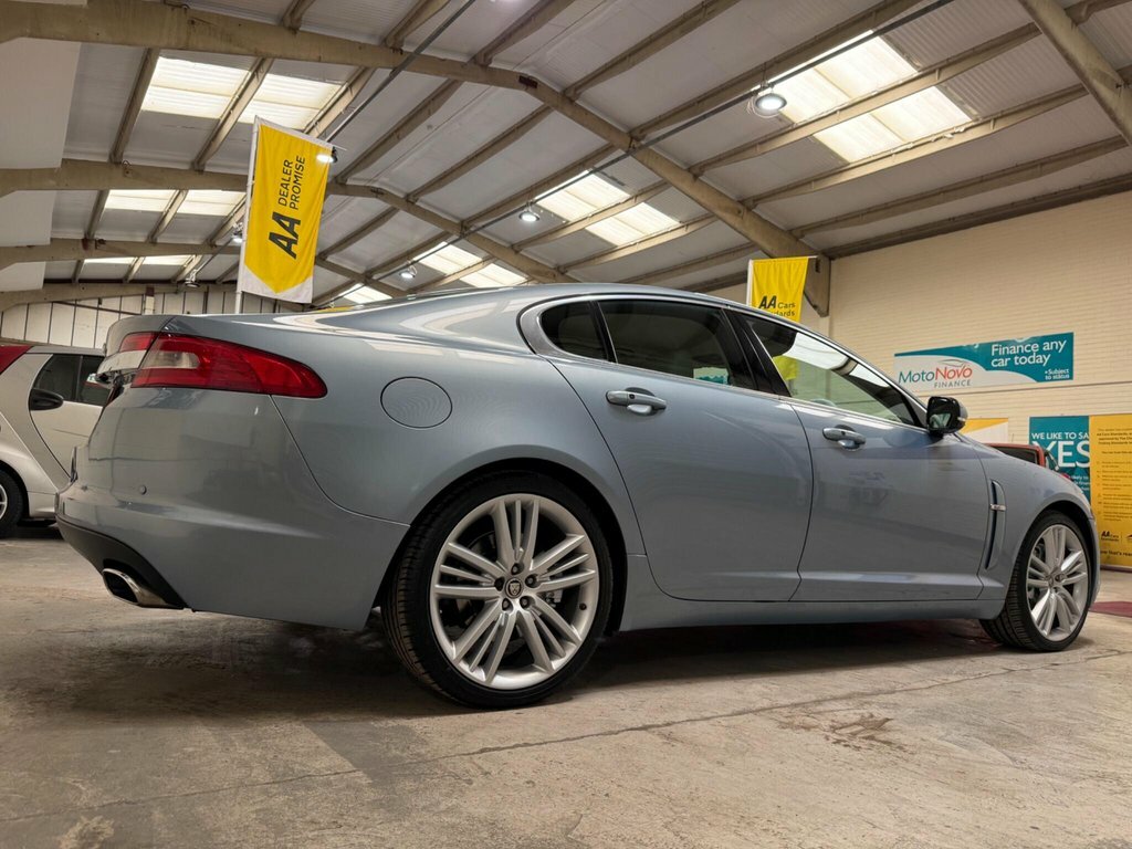 Jaguar XF V6 Premium Luxury Grey #38