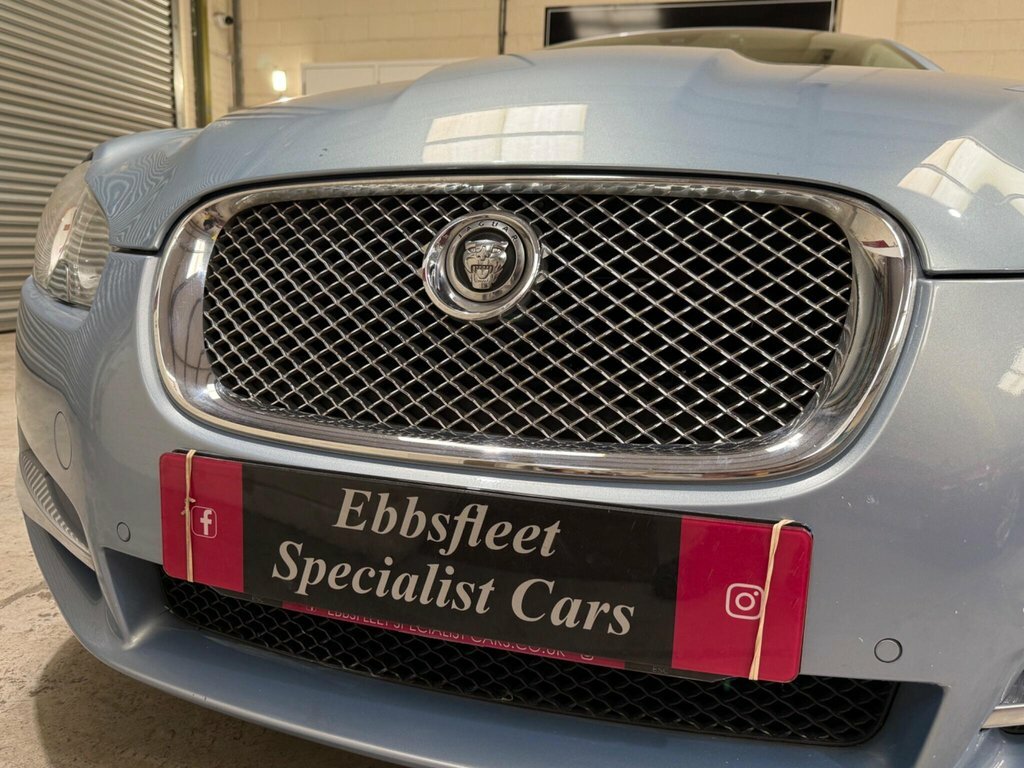 Jaguar XF V6 Premium Luxury Grey #28