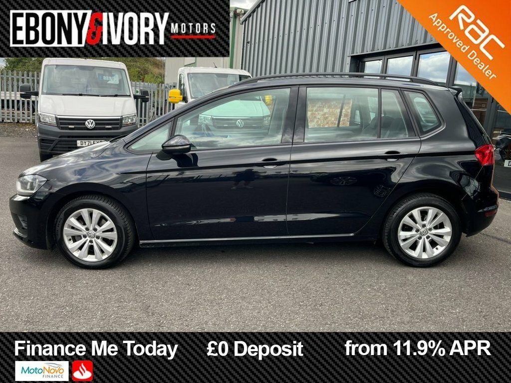 Volkswagen Golf SV 1.6L Se Black #2