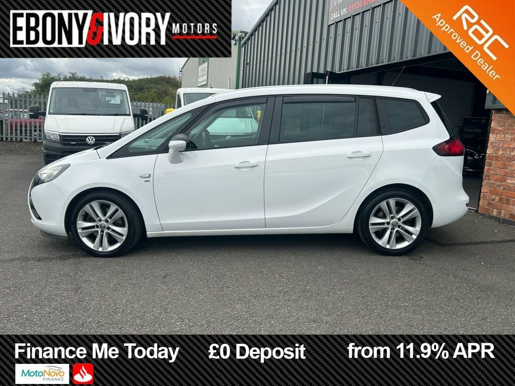 Vauxhall Zafira Tourer 2L Sri White #2