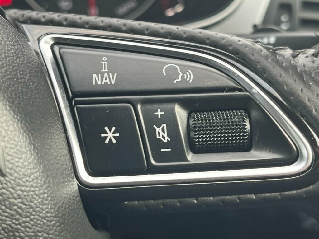 Audi A6 Saloon Black Edition White #29