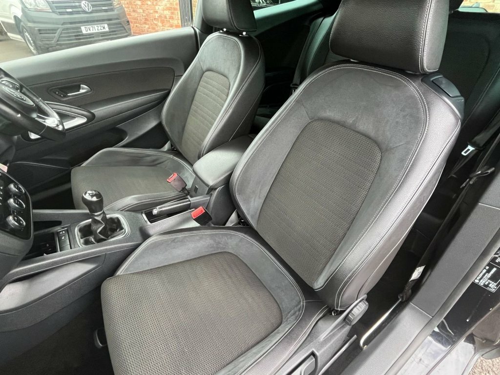Volkswagen Scirocco 2.0 Tdi Bluemotion Tech Gt Dsg Black #12