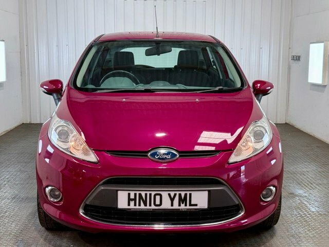 Ford Fiesta 2010 1.25 Zetec Hatchback 129 G Red #2