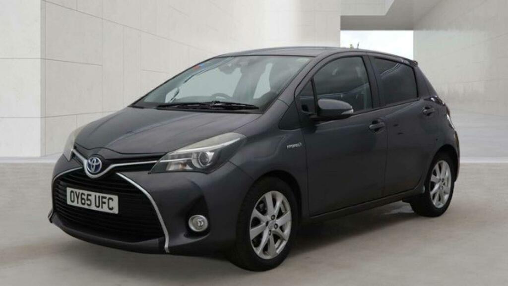 Toyota Yaris Sport Grey #2