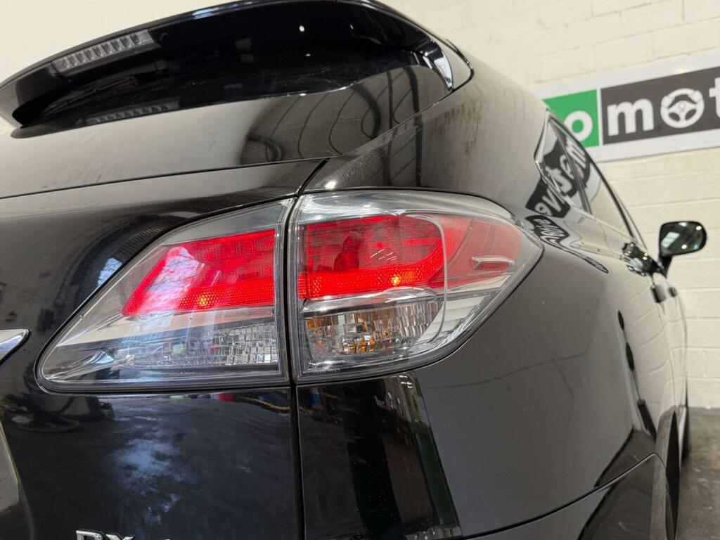 Lexus RX 450H Premier White #40