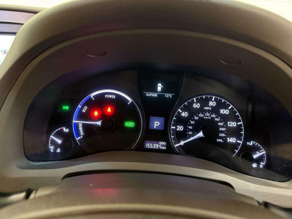 Lexus RX 450H Premier White #32