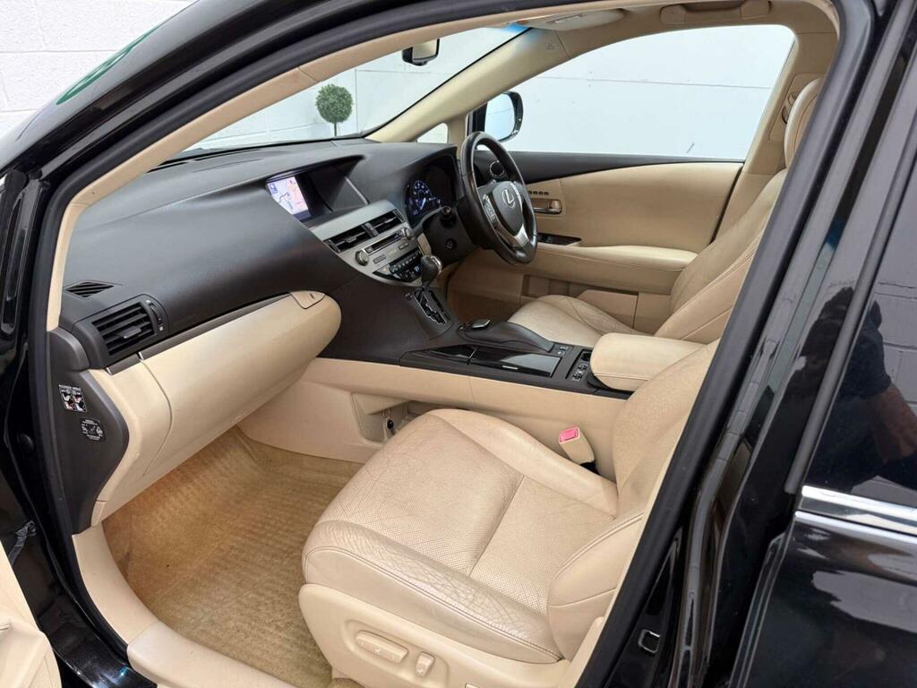 Lexus RX 450H Premier White #39