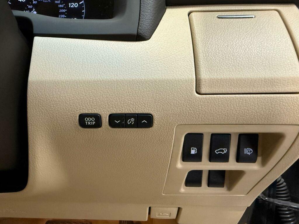 Lexus RX 450H Premier White #25