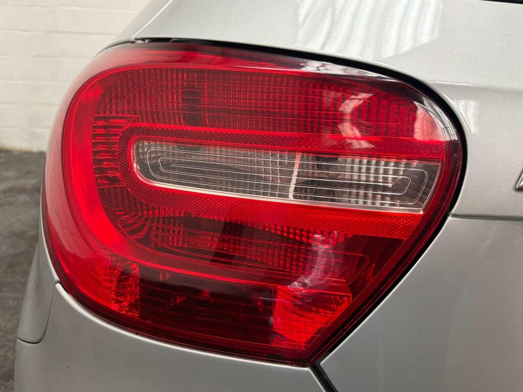 Mercedes-Benz A Class A250 Blueefficiency Amg Red #18