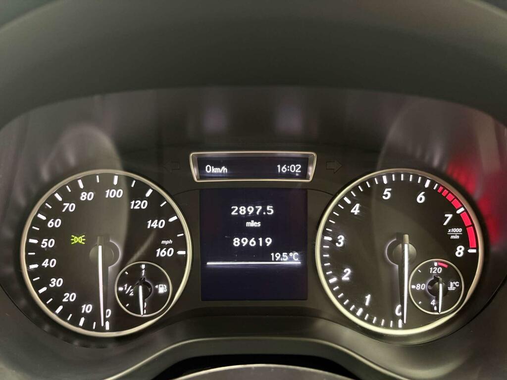 Mercedes-Benz A Class A250 Blueefficiency Amg Red #29