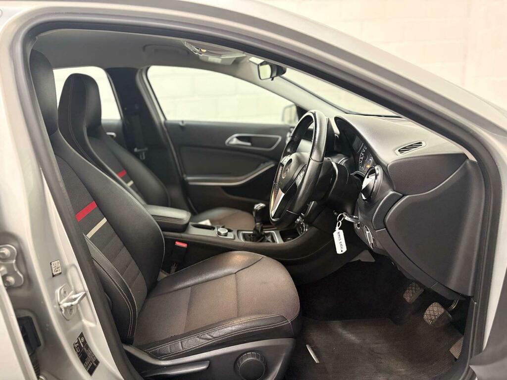 Mercedes-Benz A Class A250 Blueefficiency Amg Red #34