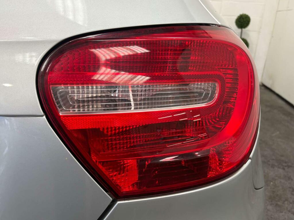 Mercedes-Benz A Class A250 Blueefficiency Amg Red #19