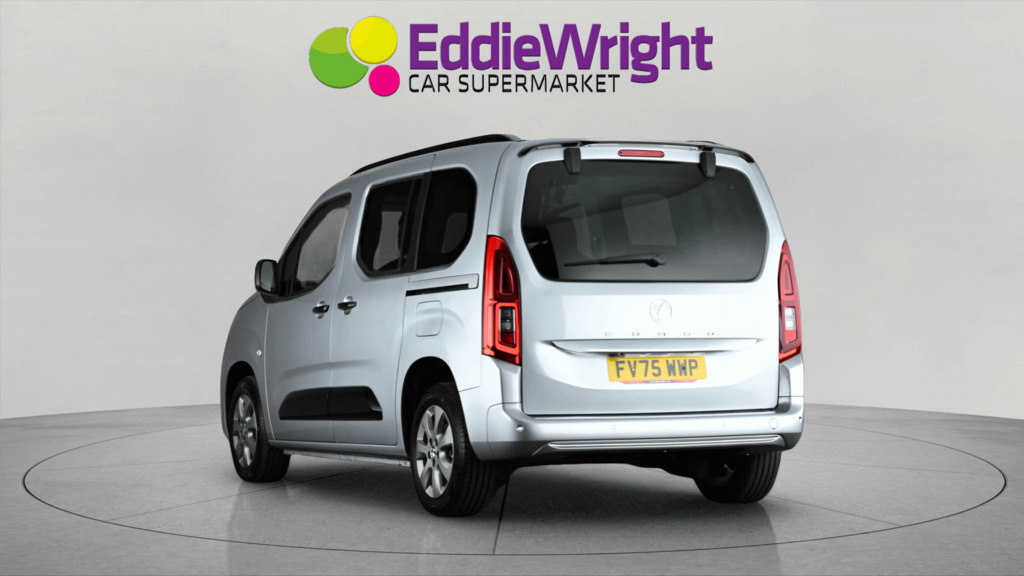 Vauxhall Combo-e Life 52Kwh 136 Bhp Ultimate Mpv Nq FV75WWP  #5