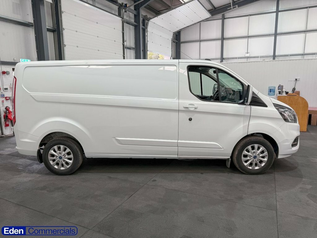 Ford Transit Custom 2L Limited White