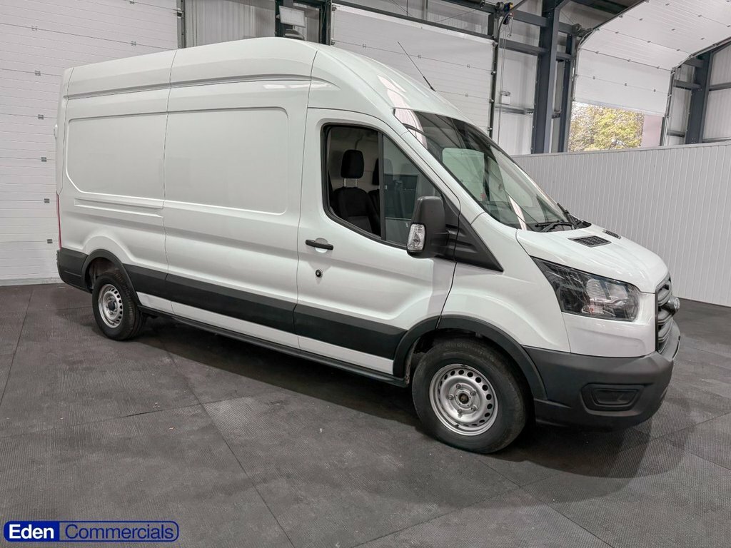 Ford Transit Custom 2L Leader White