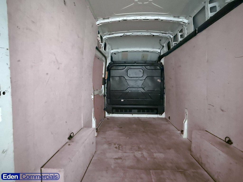 Ford Transit Custom 2L Leader WO24JUE White #4