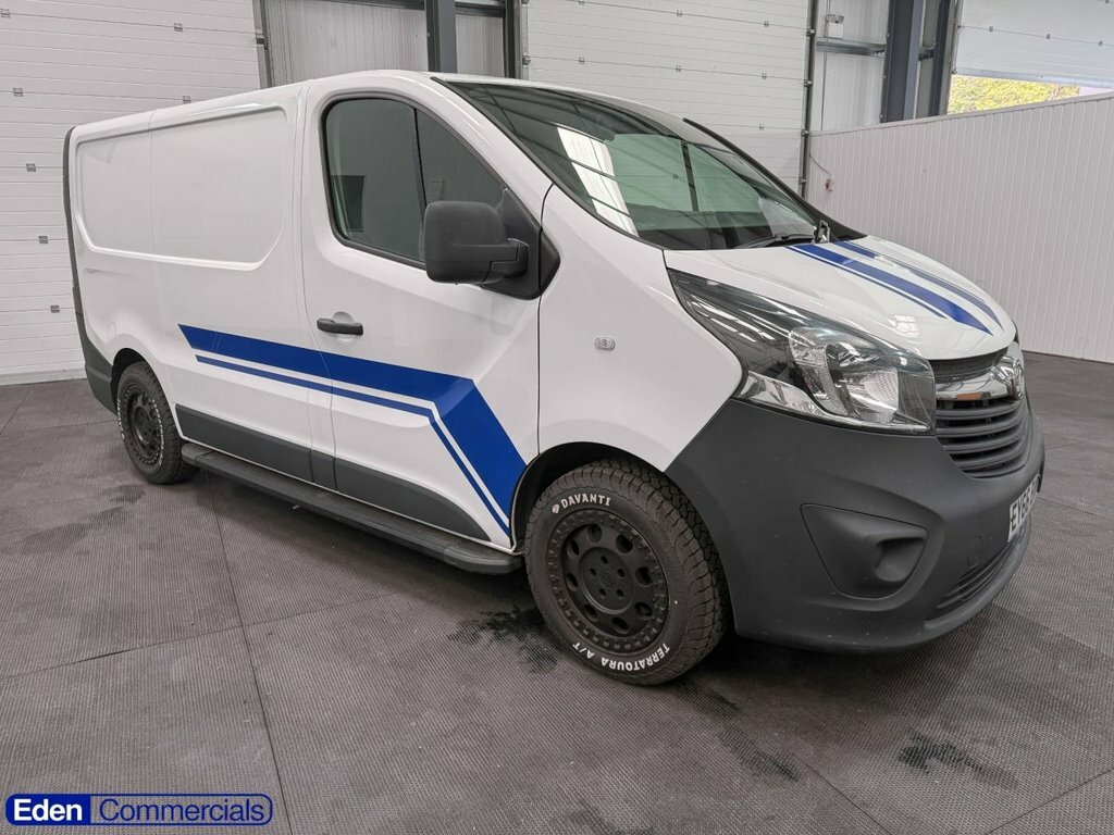Vauxhall Vivaro Mpv White #2