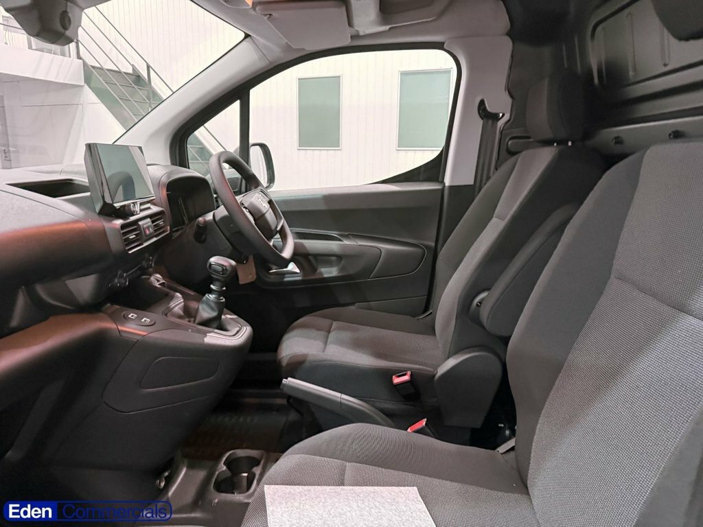 Vauxhall Combo Crg H1 2300 1.5 Tb D 100Ps Pro #10