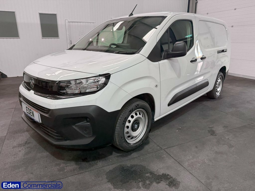 Vauxhall Combo Crg H1 2300 1.5 Tb D 100Ps Pro #14