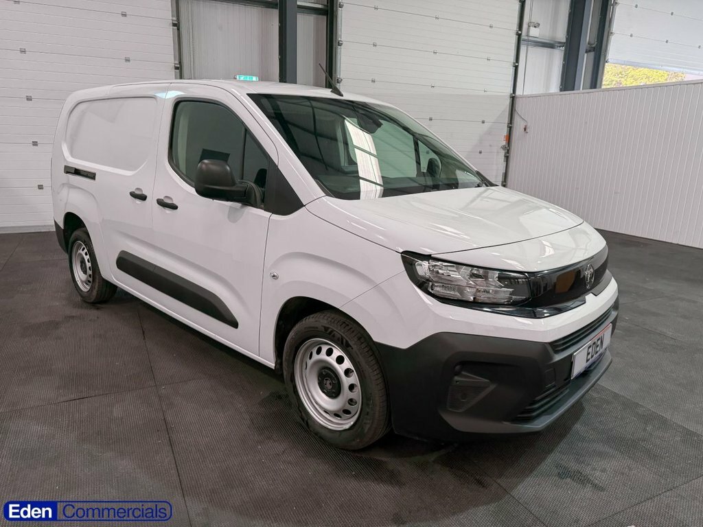 Vauxhall Combo 1.5L Prime 6Dr White