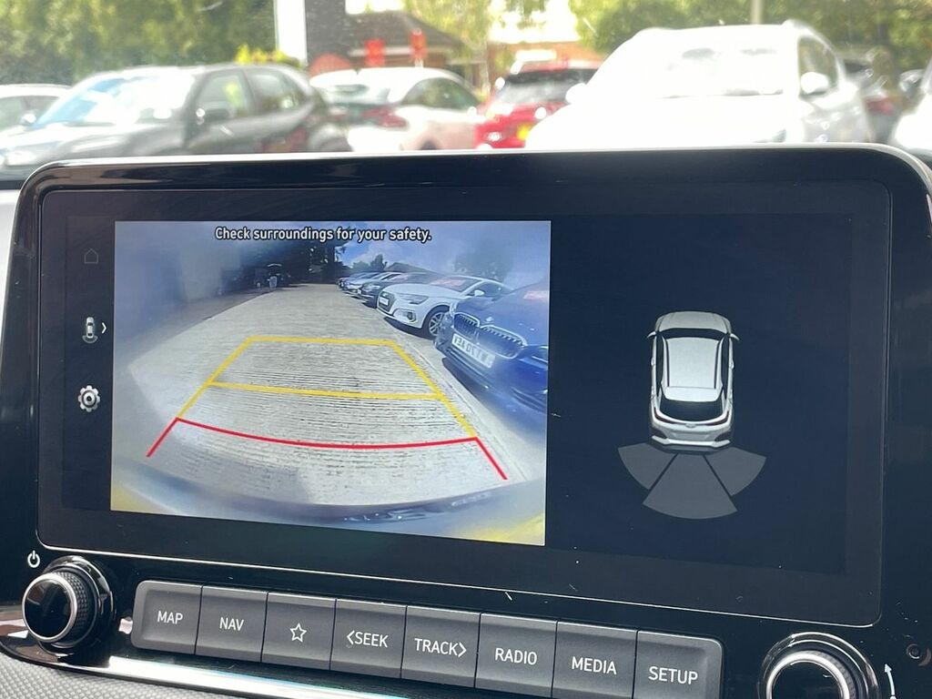 Hyundai Kona Hatchback #28