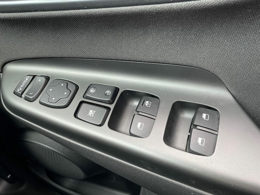 Hyundai Kona Hatchback #20