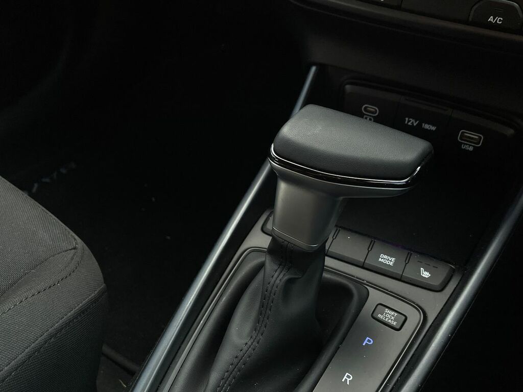 Hyundai Bayon Tech Line Grey #19